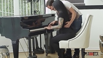 Jack Escobar, A Mexican Piano Instructor, Seizes The Opportunity And Delivers An Extraordinary Performance With Katrina Jade.