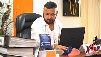A Peruvian Maintenance Worker Pretends To Be A Physician To Revive A Curvy Venezuelan