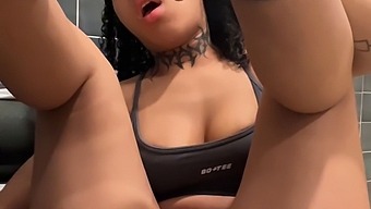 Solo Black Beauty Gets An Orgasm In The Gym Restroom