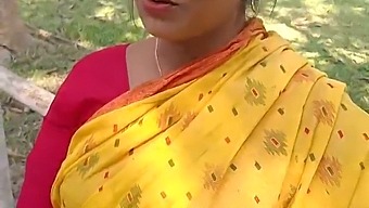 Desi Housewife Shari Bhabhi'S Hot And Amazing Sex Story