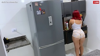The Maid With A Big Ass Arrives In Shorts: A Steamy Encounter